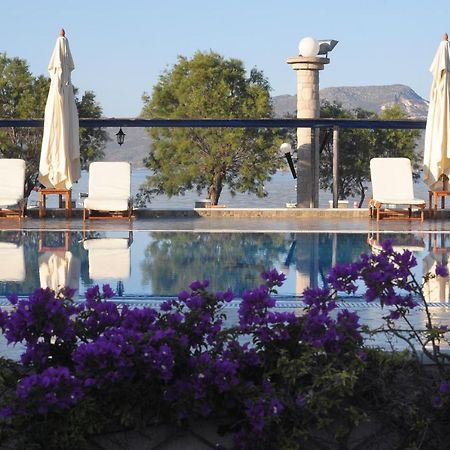 Lagada Beach Economy Hotel Adamantas  Екстериор снимка